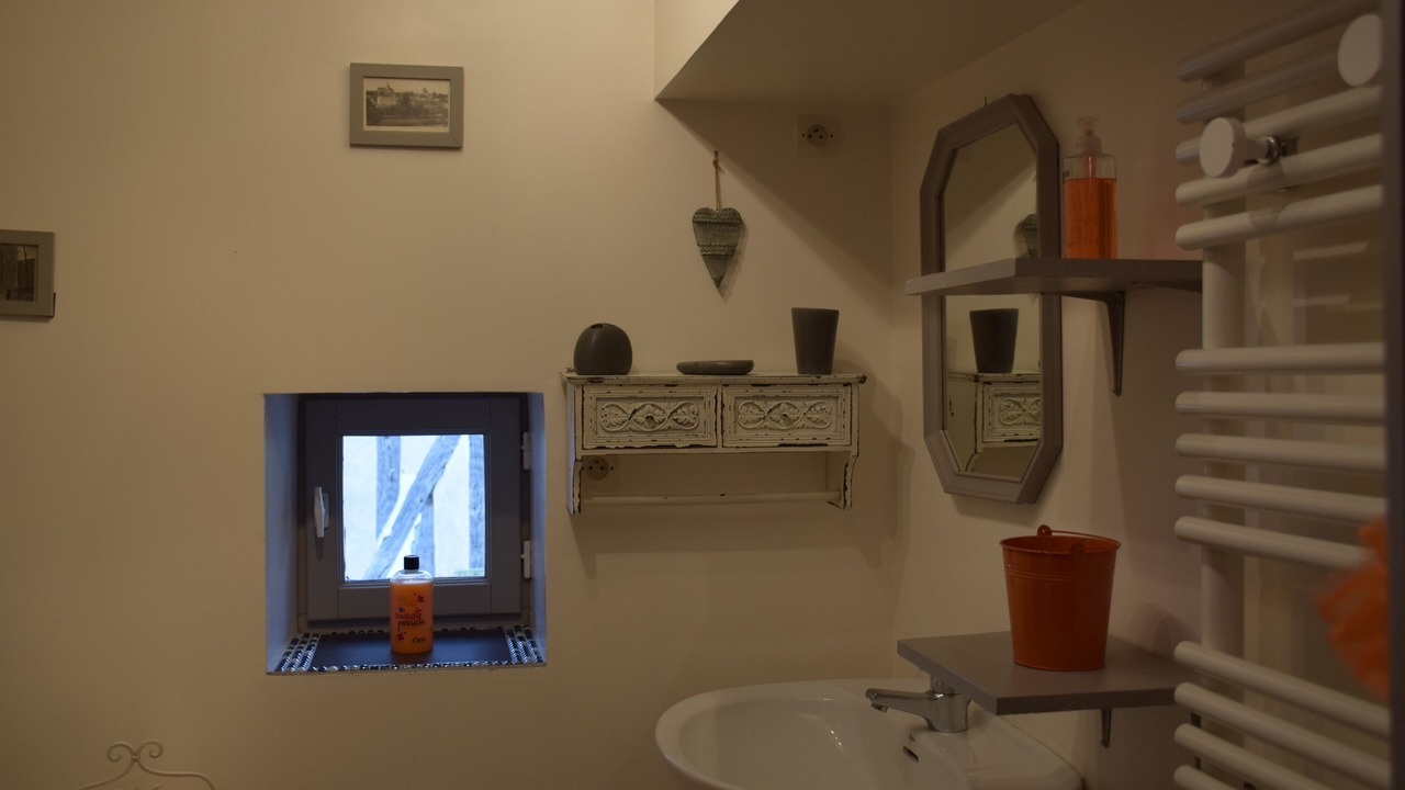 Photo of Others in Provins