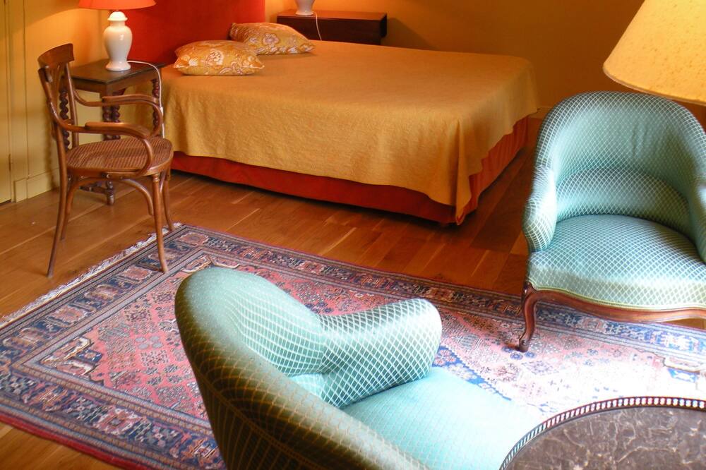 Photo of Bedroom in Villarzel-du-Razes