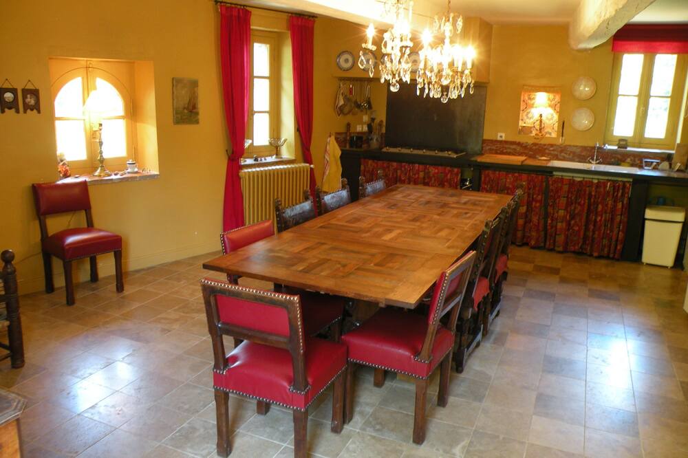 Photo of Kitchen in Villarzel-du-Razes