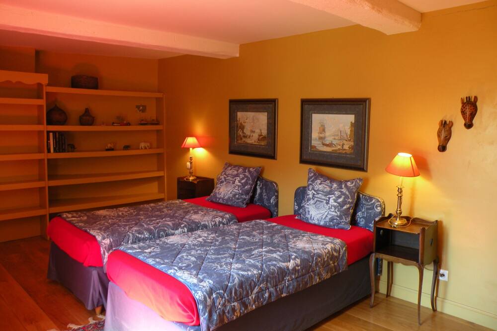Photo of Bedroom in Villarzel-du-Razes