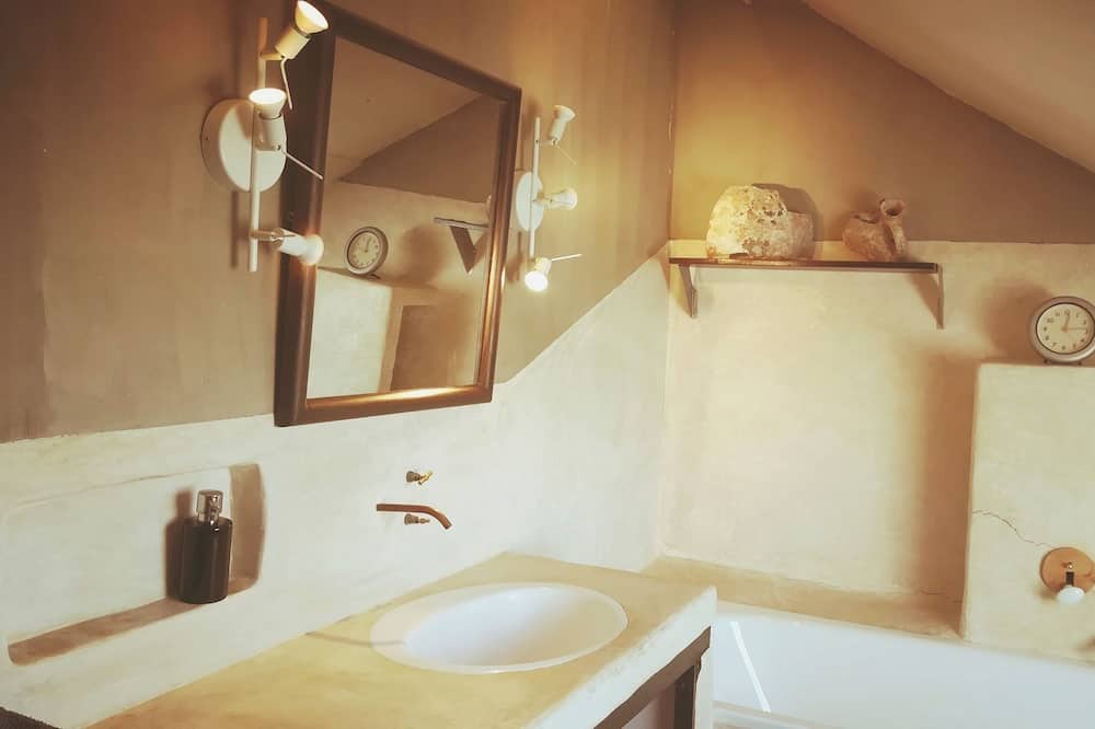 Photo of Bathroom in Chivres-Val