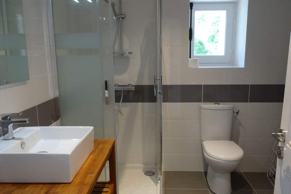 Photo of Bathroom in La Tour-Saint-Gelin