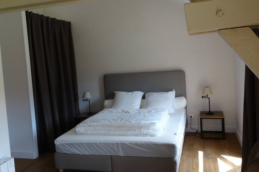 Photo of Bedroom in La Tour-Saint-Gelin