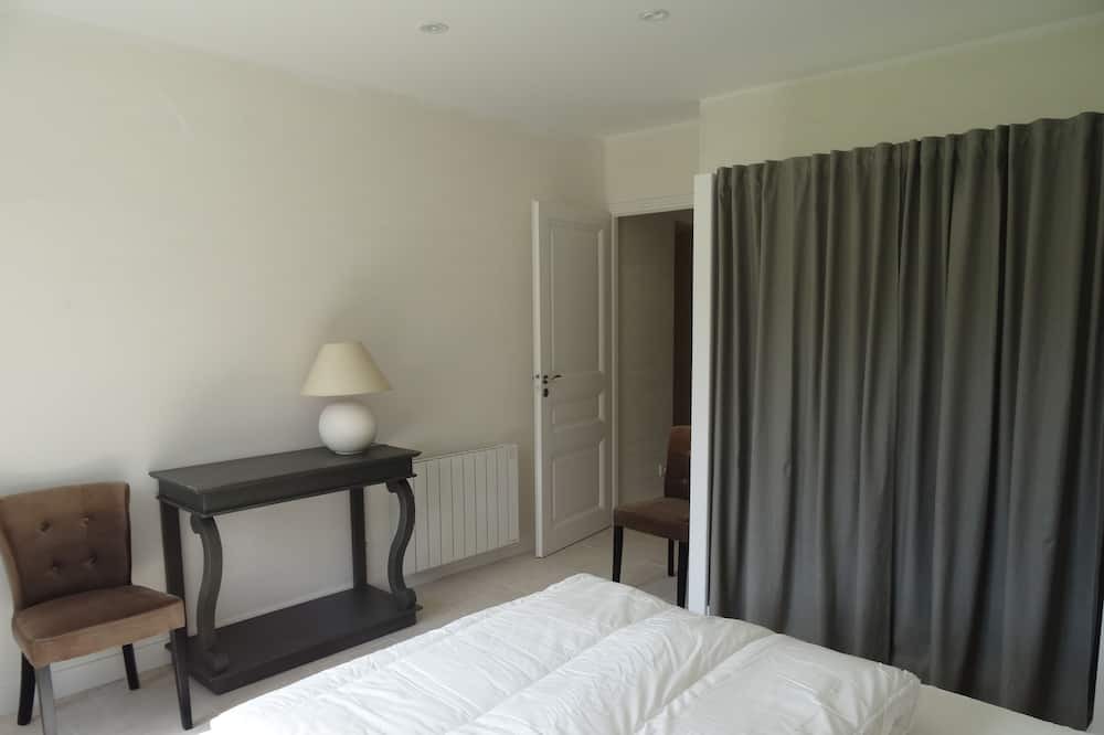 Photo of Bedroom in La Tour-Saint-Gelin