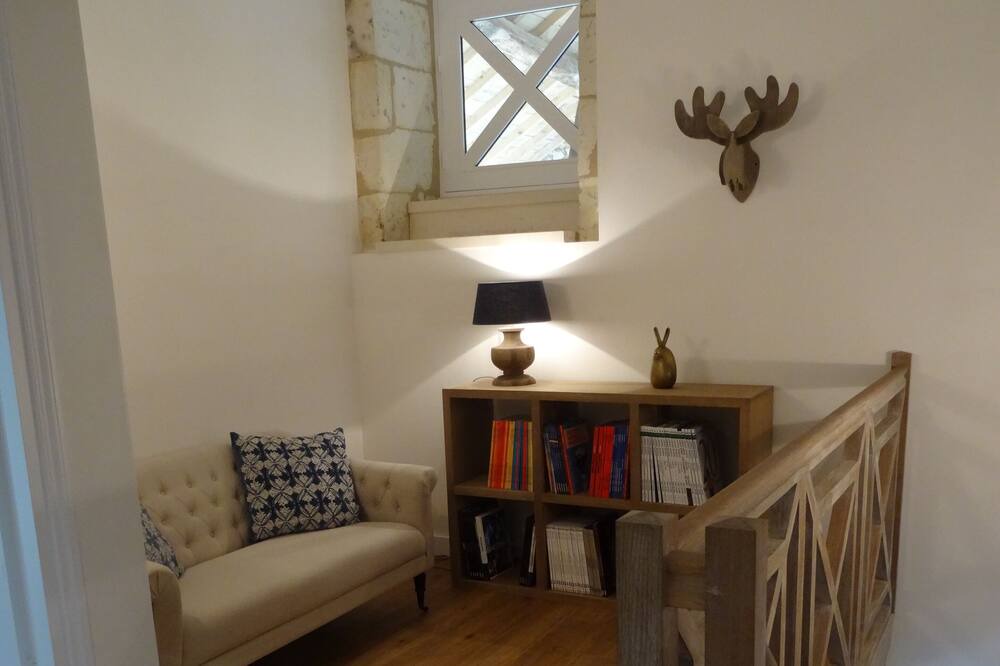 Photo of Livingroom in La Tour-Saint-Gelin