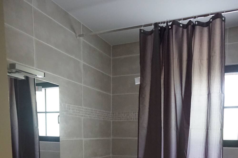 Photo of Bathroom in Carcassonne