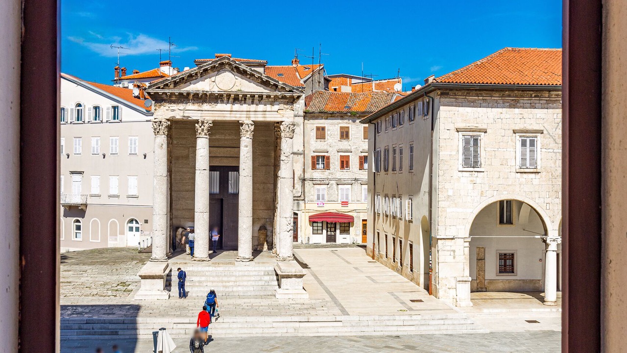 Photo of Others in Pula
