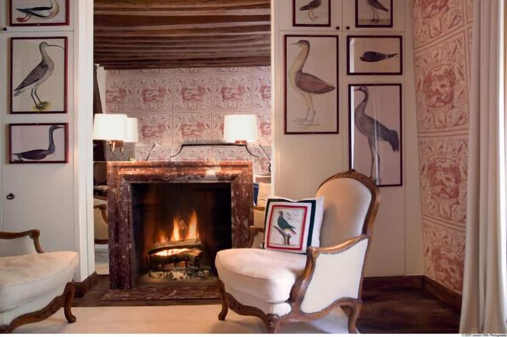 Photo of Livingroom in Saint-Merri