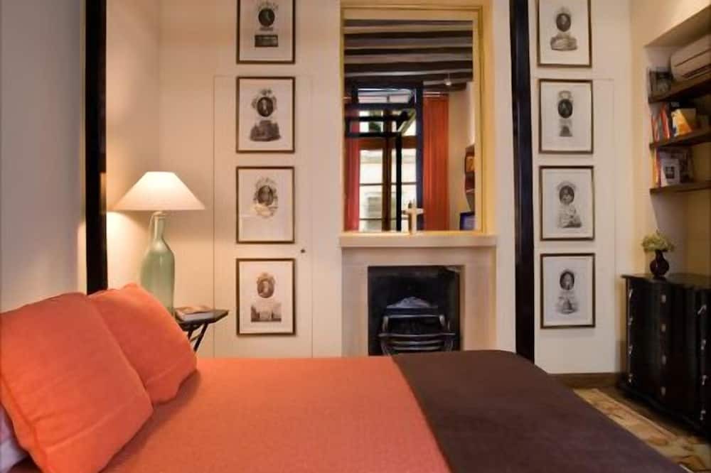 Photo of Livingroom in Saint-Merri