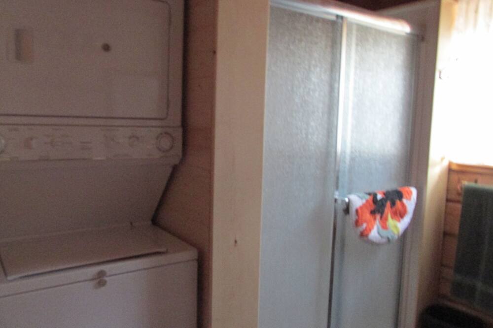Photo of Bathroom in Protem
