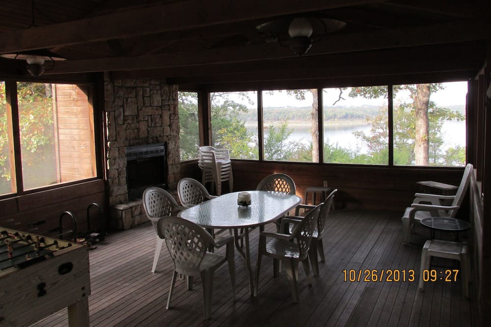 Photo of Livingroom in Protem