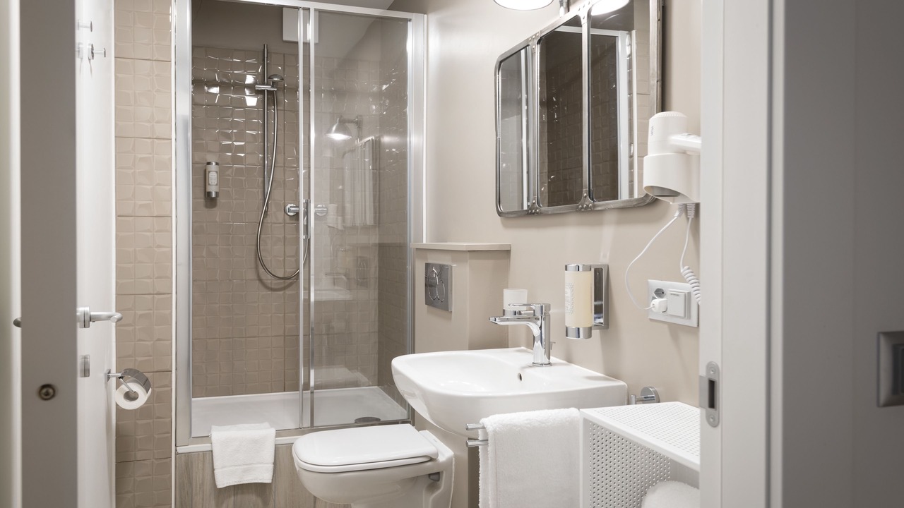 Photo of Bathroom in Torricella Taverne