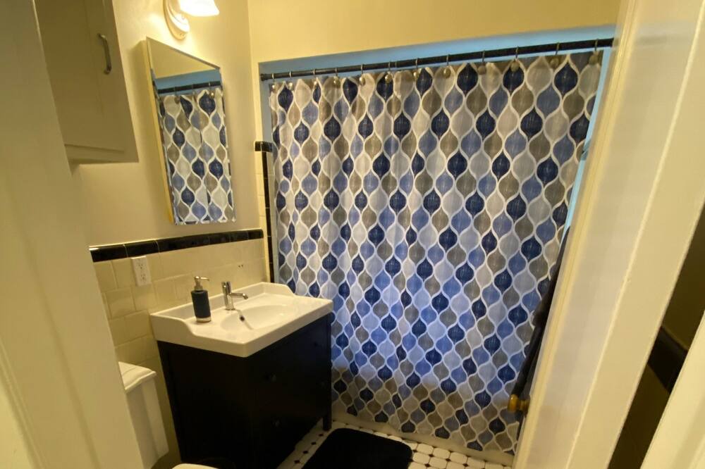 Photo of Bathroom in Shoreline West
