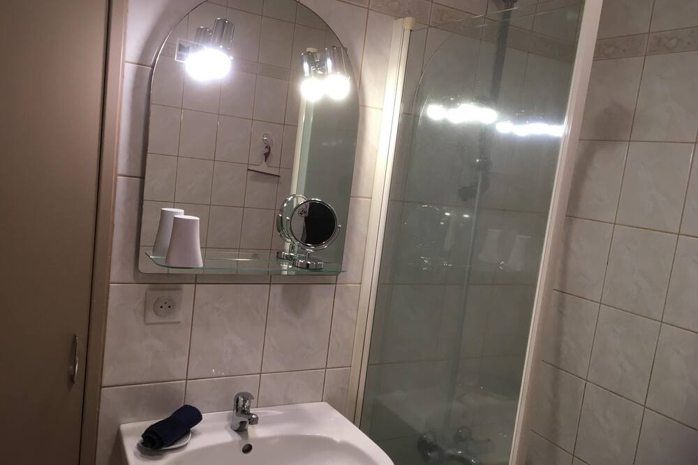 Photo of Bathroom in Collioure