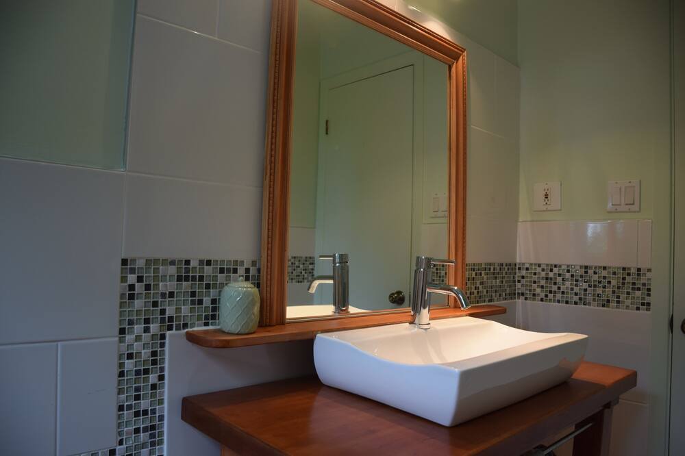 Photo of Bathroom in Pointe-de-Sainte-Foy