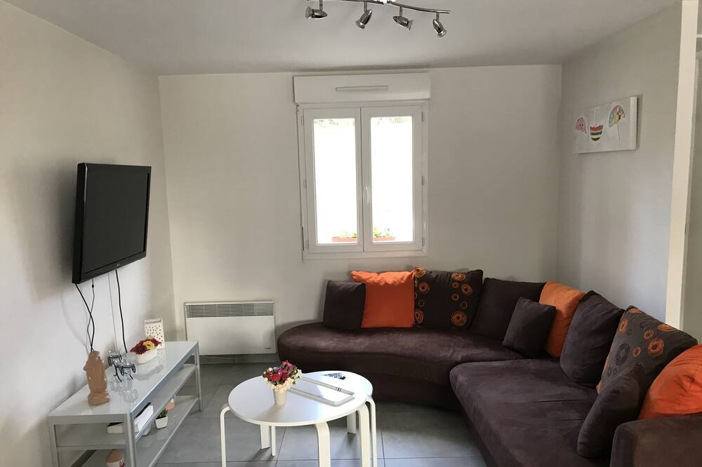 Photo of Livingroom in Aignan