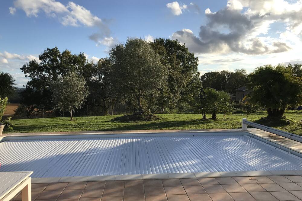 Photo of Outdoor in Aignan