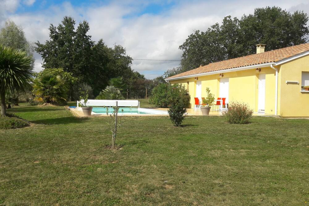 Photo of Outdoor in Aignan