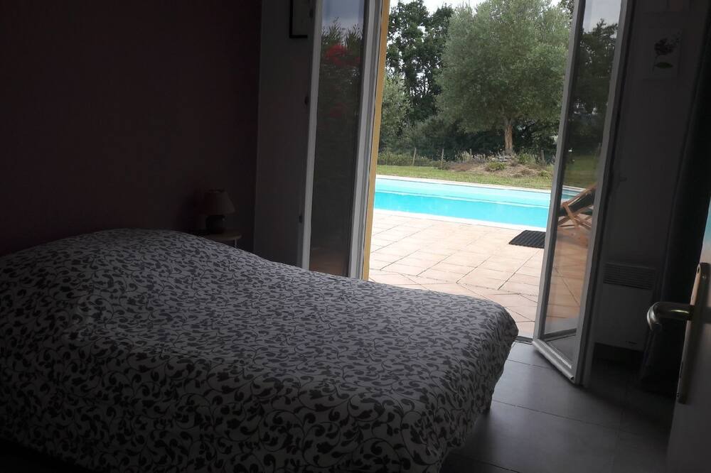 Photo of Bedroom in Aignan