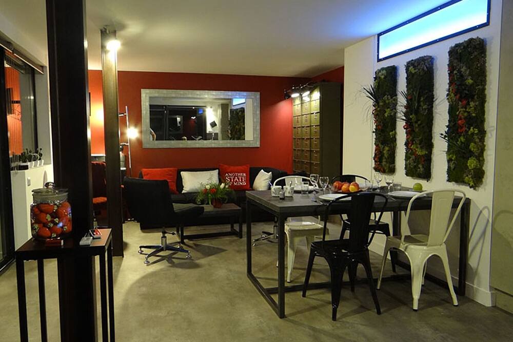 Photo of Livingroom in Bois-Guillaume