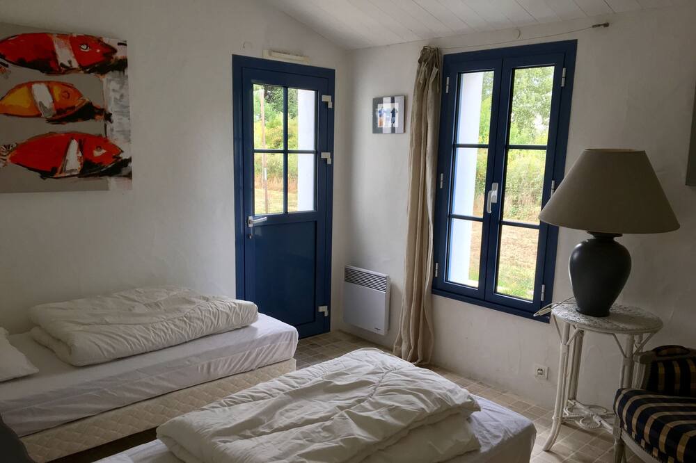 Photo of Bedroom in Barbatre