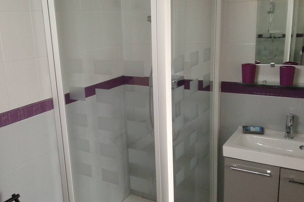 Photo of Bathroom in Boulogne-sur-Mer