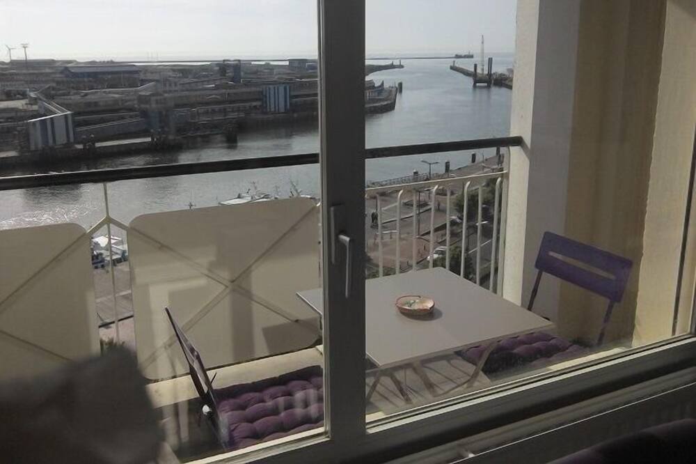 Photo of Patio Balcony in Boulogne-sur-Mer