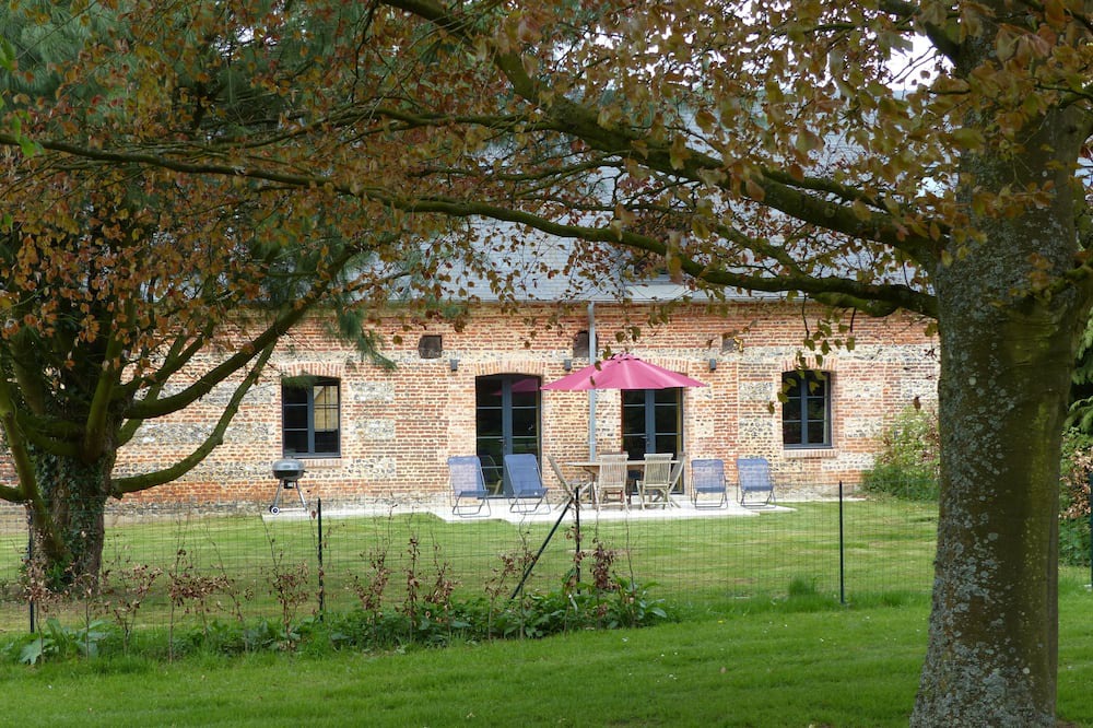 Photo of Outdoor in Cottevrard