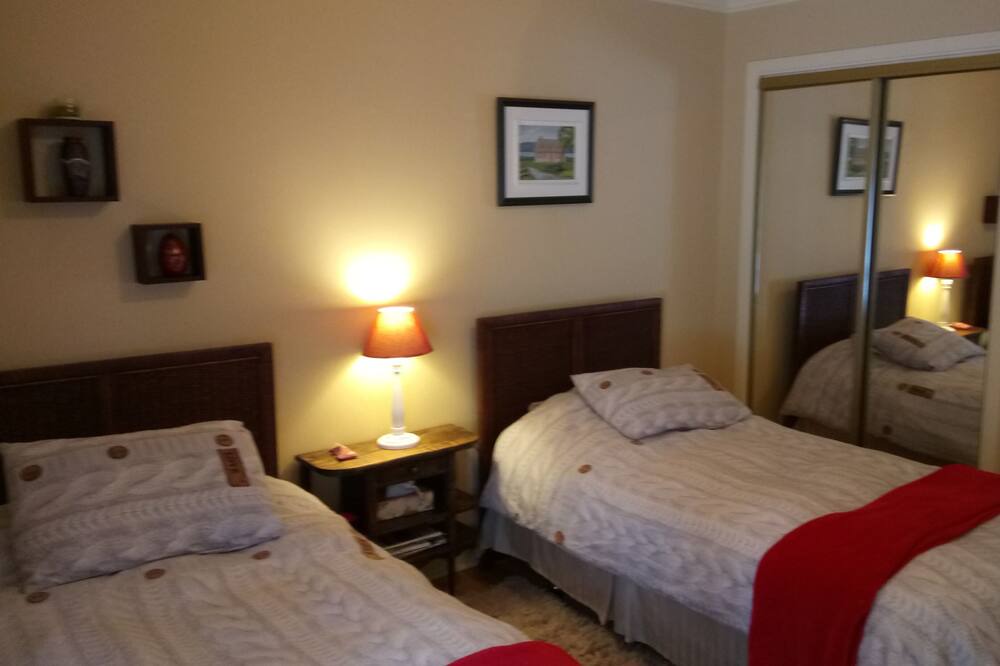 Photo of Bedroom in Pointe-de-Sainte-Foy
