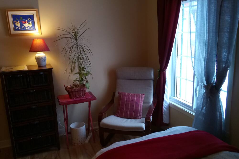 Photo of Bedroom in Pointe-de-Sainte-Foy