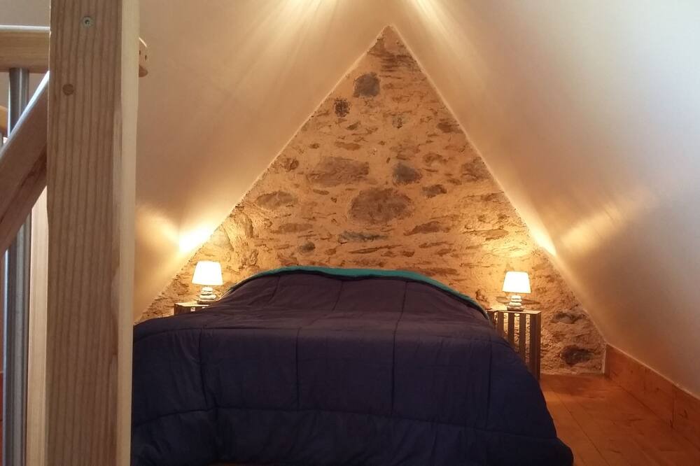 Photo of Bedroom in Saint-Pastous