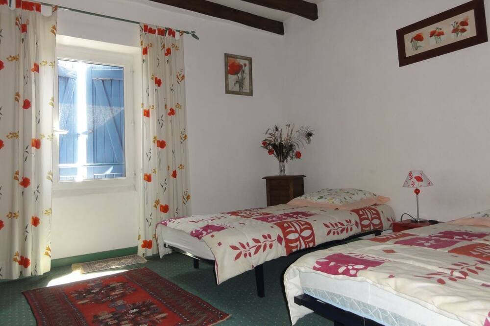 Photo of Bedroom in Saint-Julien-du-Puy