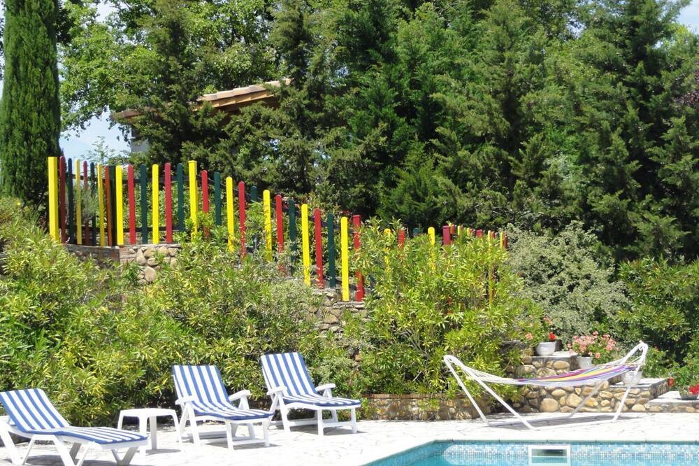 Photo of Outdoor in Saint-Julien-du-Puy