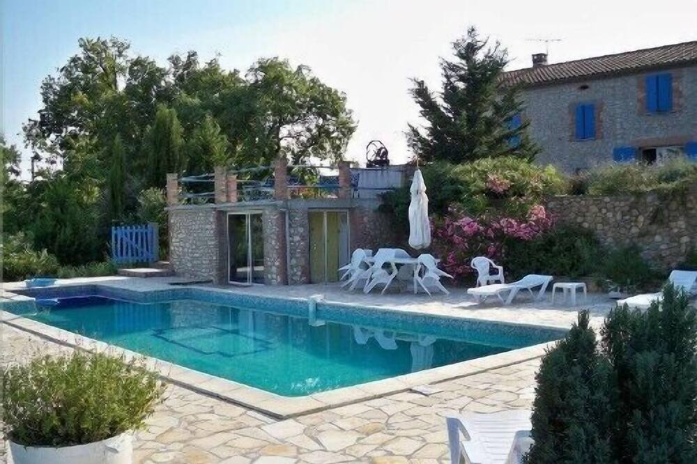 Photo of Outdoor in Saint-Julien-du-Puy