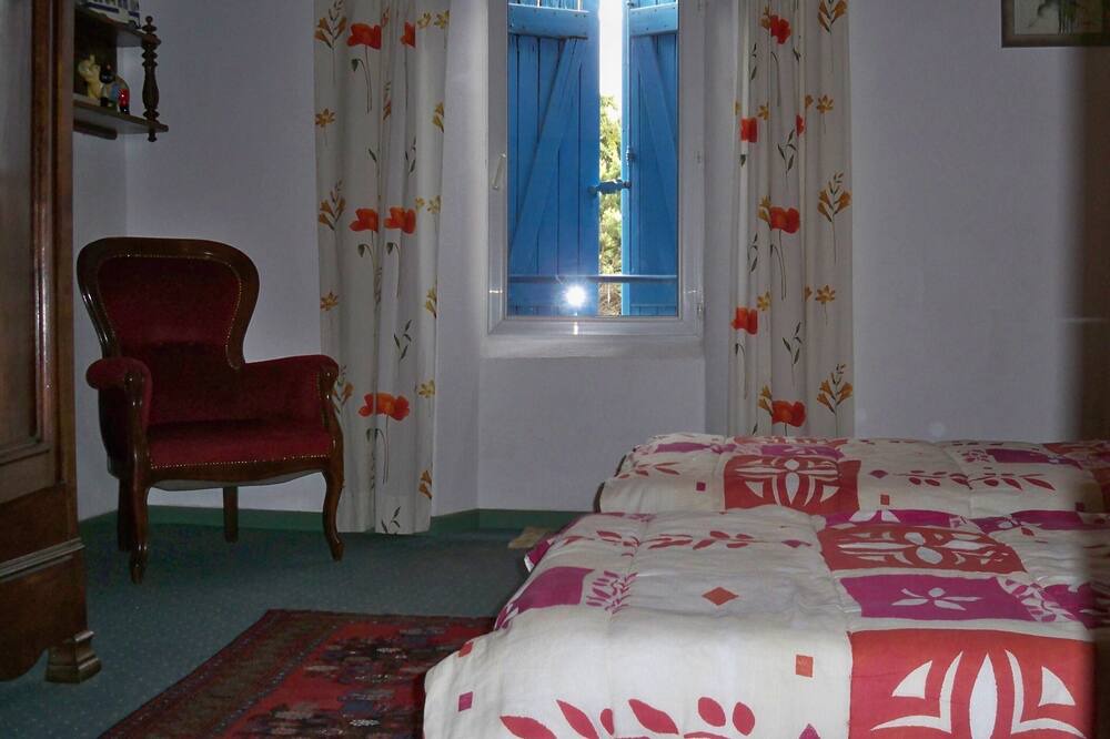Photo of Bedroom in Saint-Julien-du-Puy