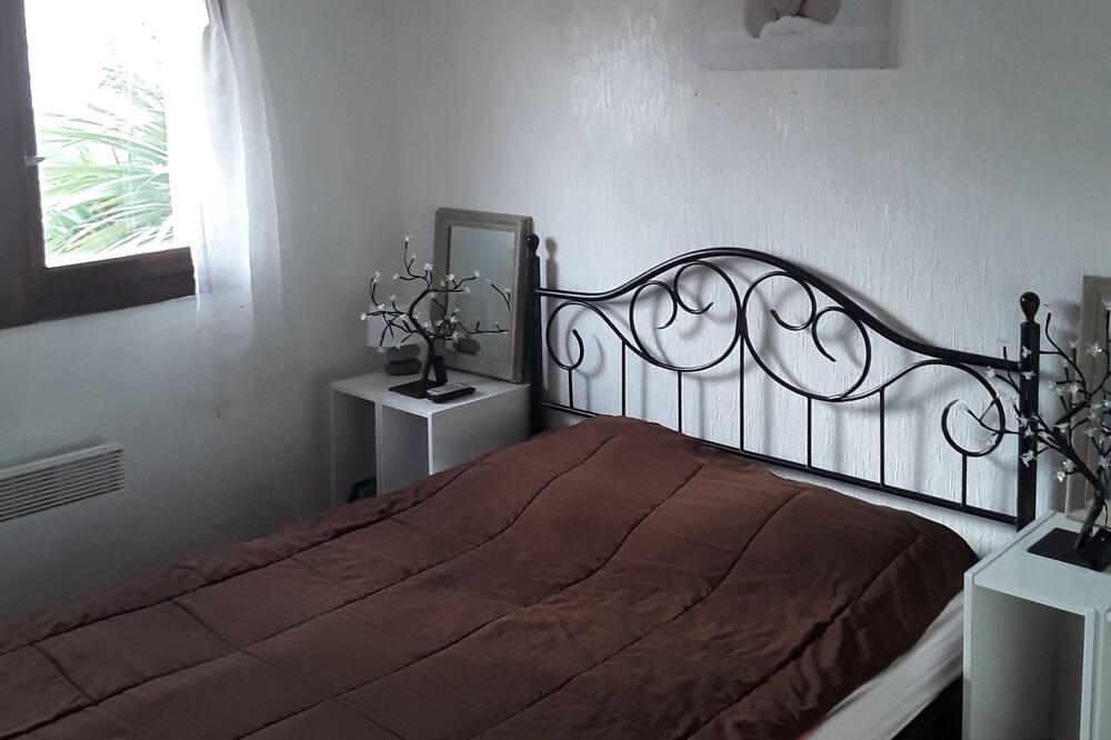 Photo of Bedroom in Sainte-Marie-la-Mer