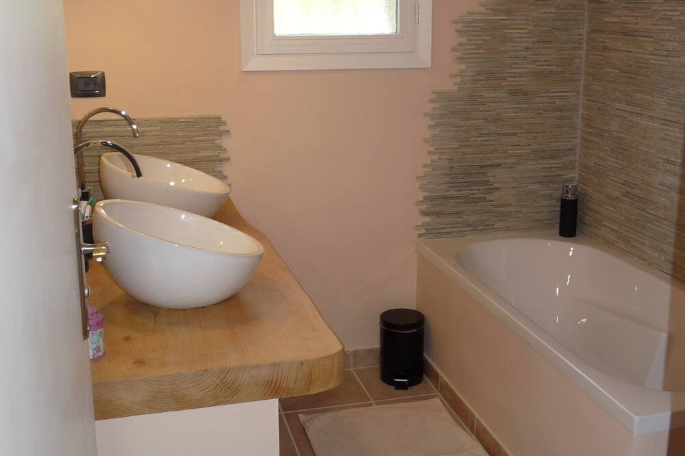 Photo of Bathroom in Sospel