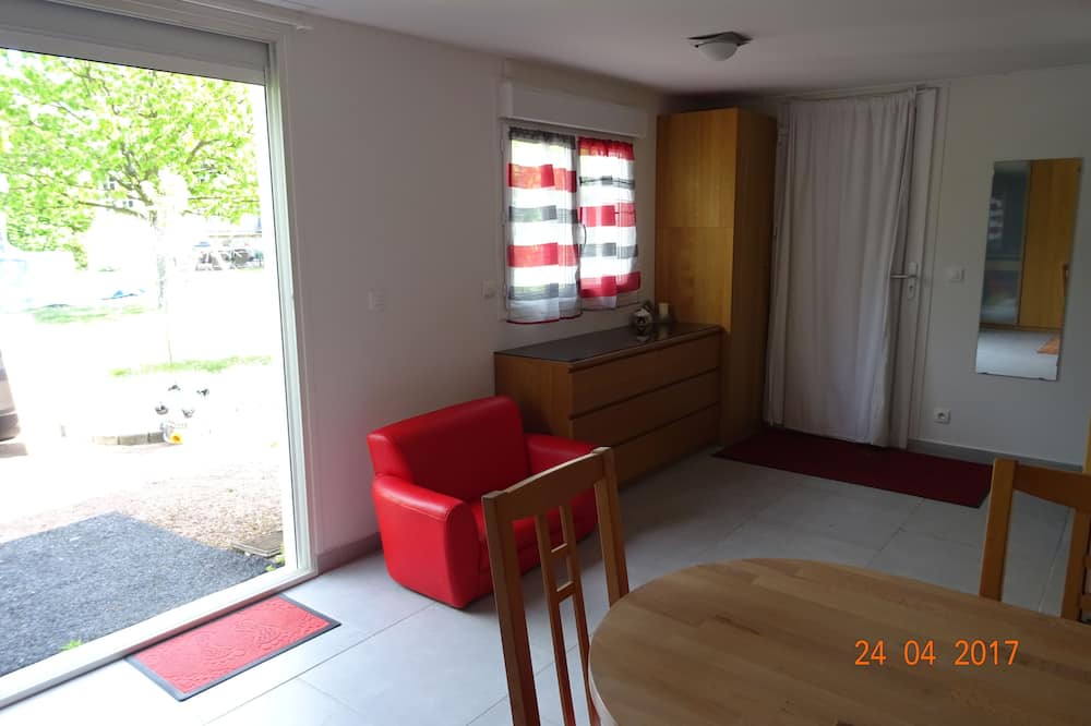 Photo of Livingroom in Chalette-sur-Loing