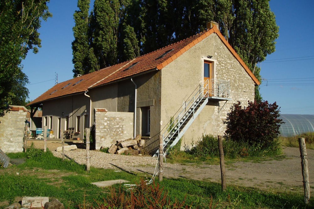 Photo of Outdoor in Arnouville-les-Mantes