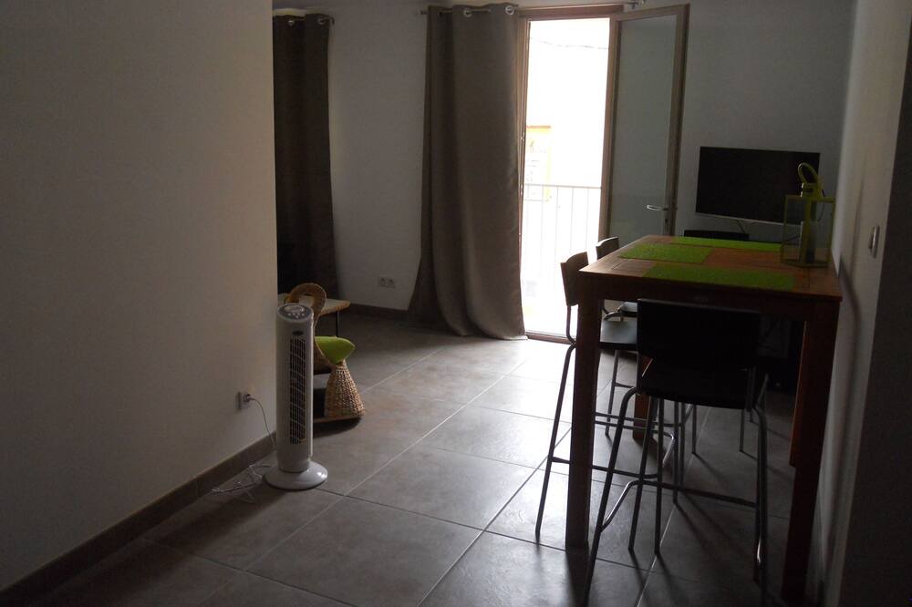 Photo of Livingroom in Coursan