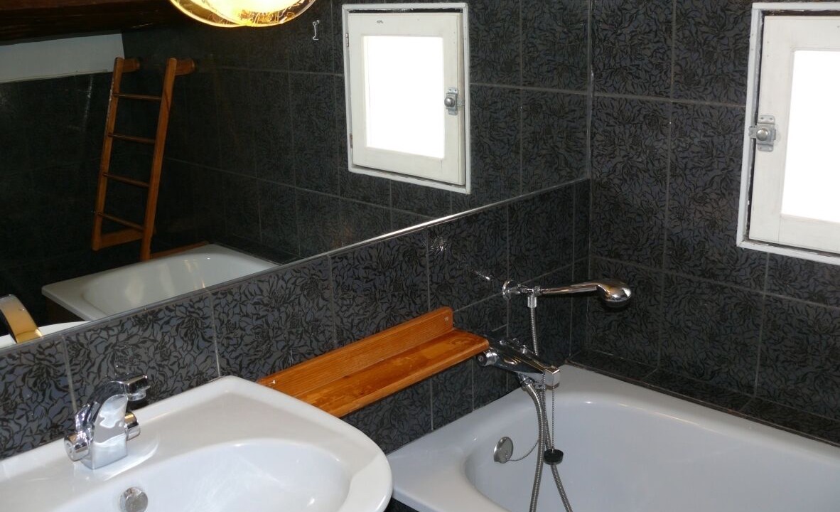 Photo of Bathroom in Banyuls-sur-Mer