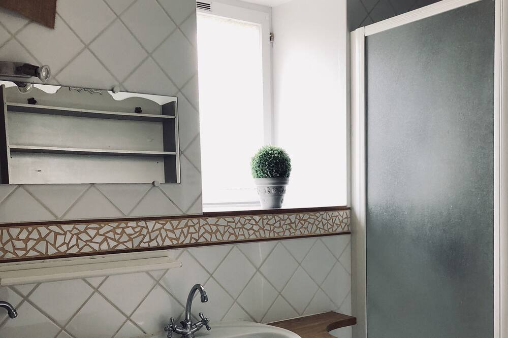 Photo of Bathroom in Trizay-les-Bonneval