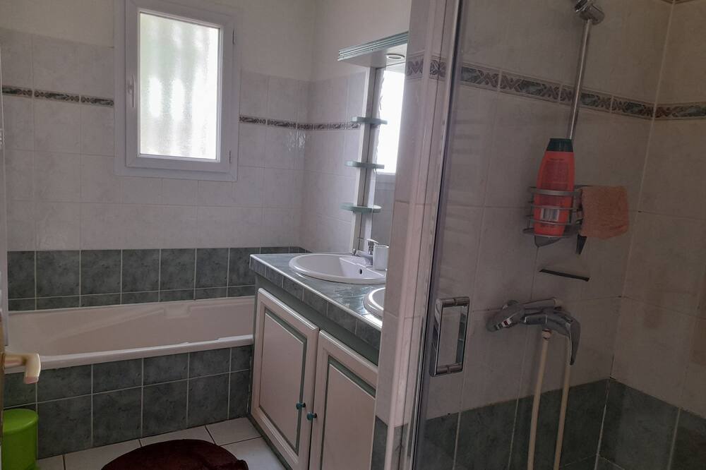 Photo of Bathroom in Cancon
