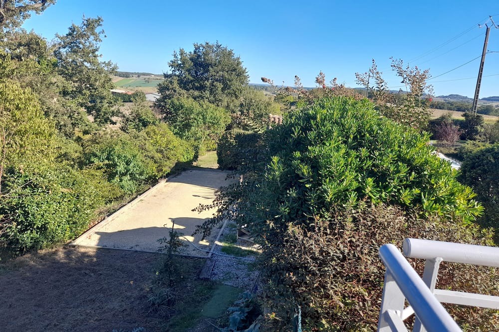 Photo of Outdoor in Cancon
