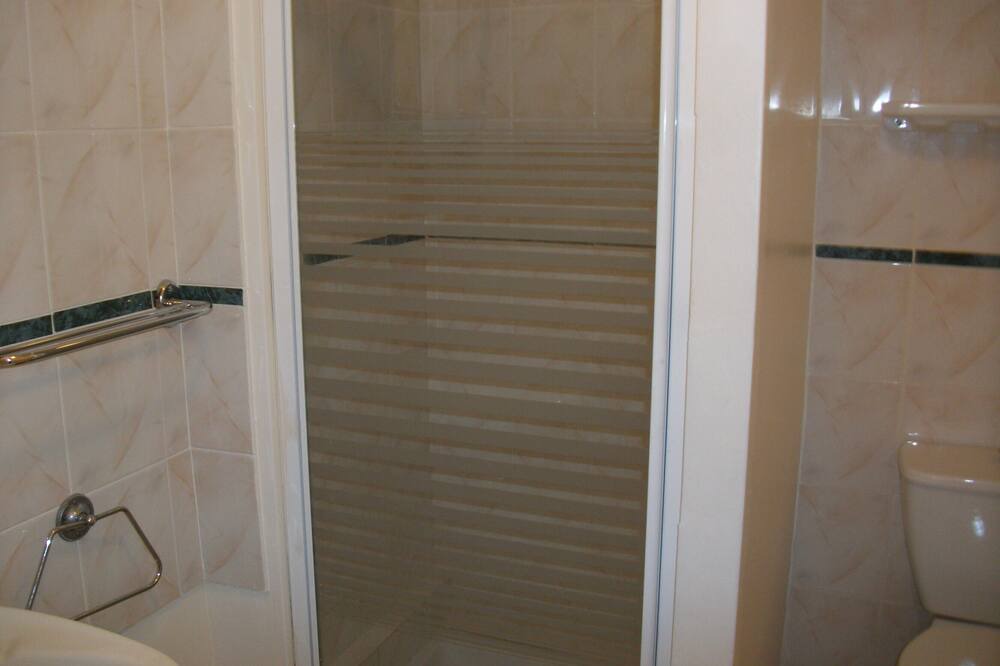 Photo of Bathroom in Domessargues