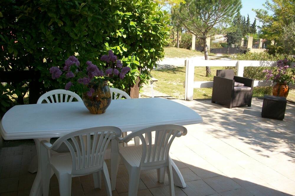 Photo of Patio Balcony in Domessargues