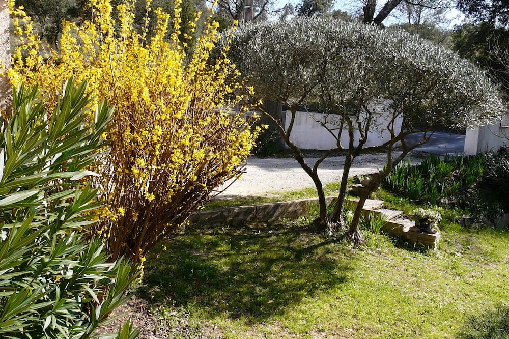 Photo of Outdoor in Saint-Benezet