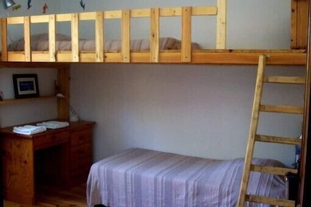 Photo of Bedroom in Saint-Benezet