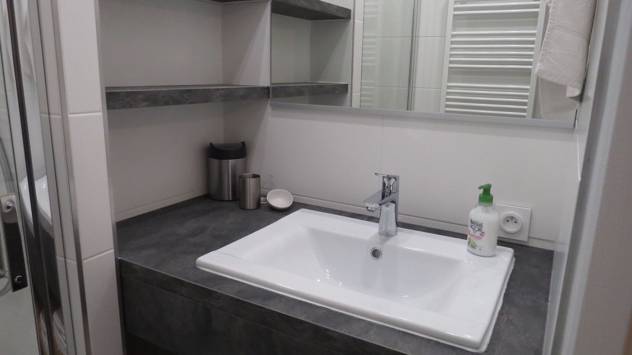 Photo of Bathroom in Old Lyon