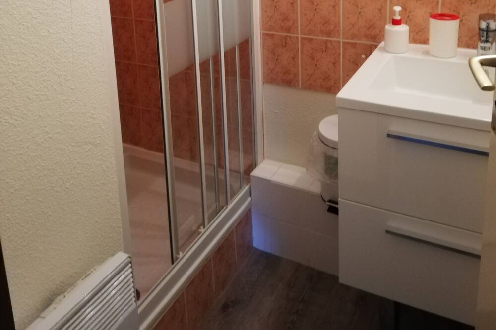 Photo of Bathroom in Vignec